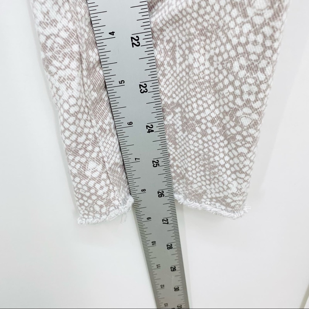 Aritzia Denim Forum The Lola High Rise Skinny Crop Pants Snake 25 - Picture 7 of 7